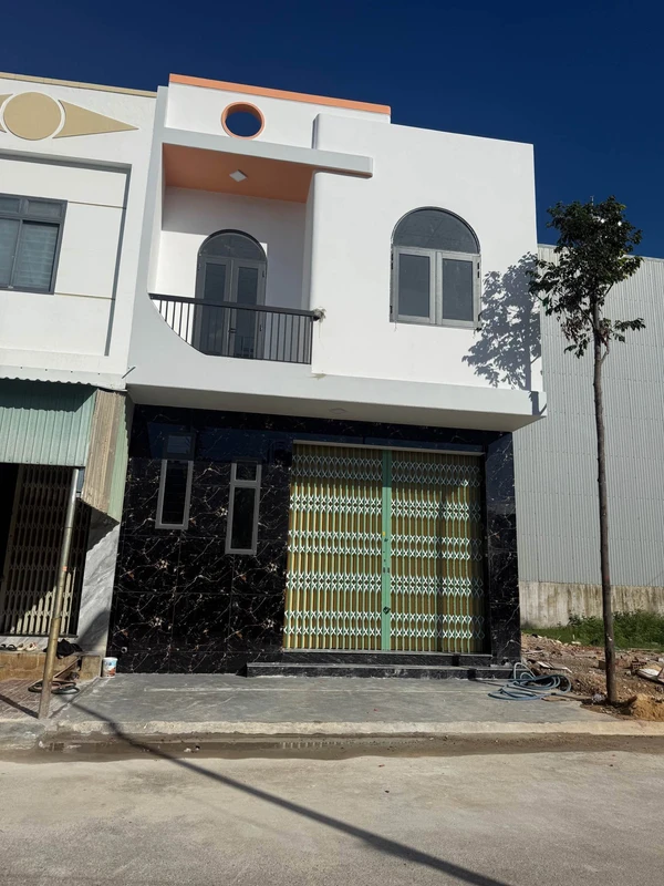 Bán nhà mặt tiền 2PN 81m² Quy Nhơn