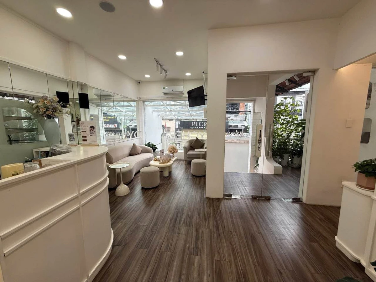 Cho thuê villa 105m2, 3PN, 4WC, mặt tiền Nguyễn Bá Huân, Thảo Điền - Ảnh thu nhỏ 3