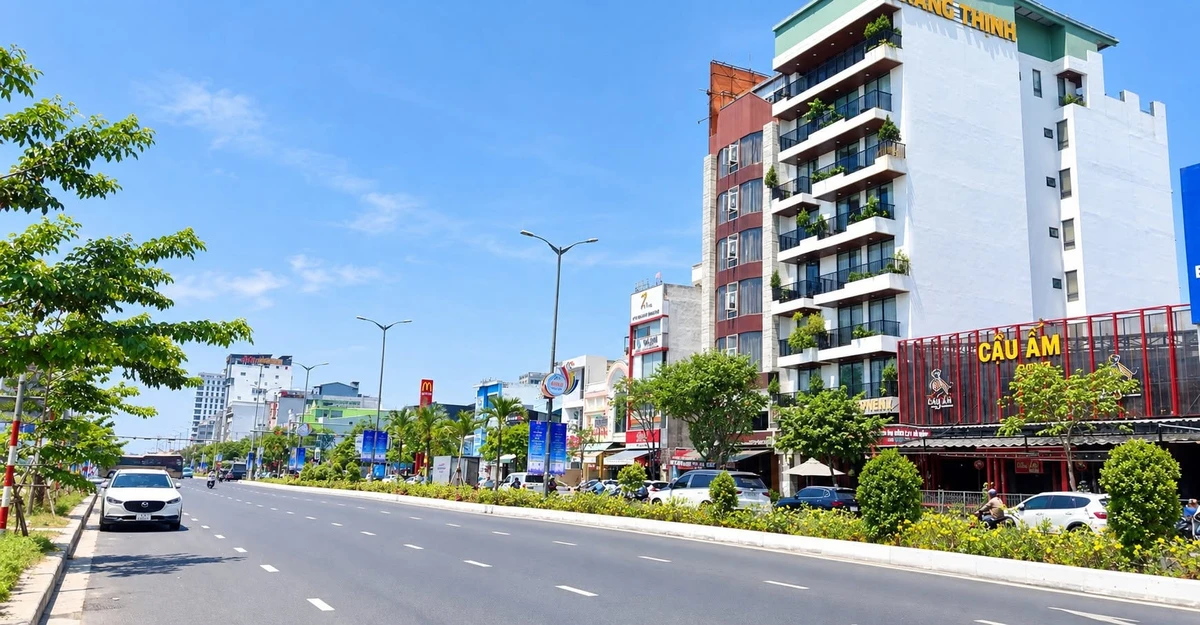 Bán lô đất 250m² mặt tiền 10m đường 2/9 Hải Châu - Ảnh 1