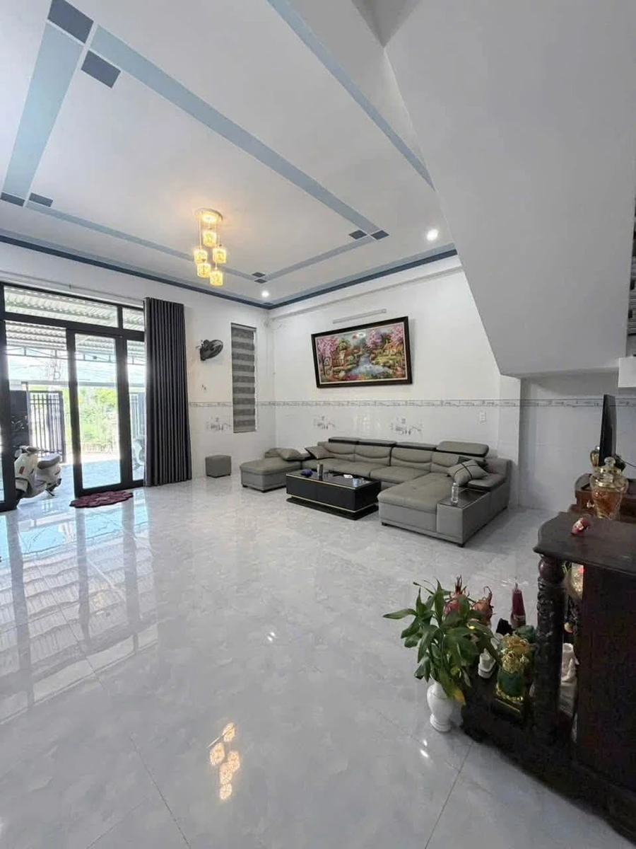 Bán nhà 2 tầng lô góc 145.5m2 Phường Tuy Hoà, Đắk Lắk - Ảnh 1