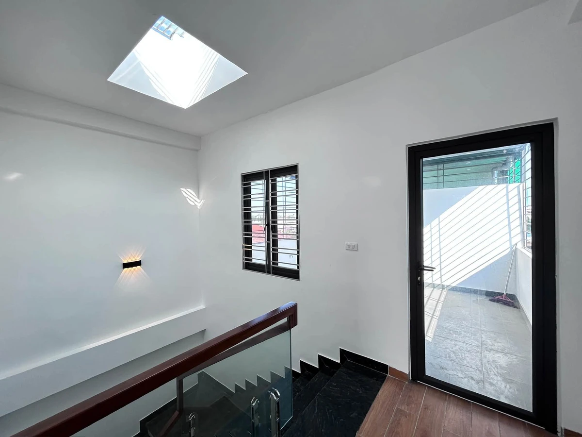 Nhà 4 tầng độc lập Phương Lưu, 50m², 4PN, 3,4 tỷ - Ảnh thu nhỏ 5