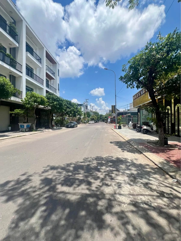 Bán đất mặt tiền Thanh Niên Quy Nhơn 119m² 7.3 tỷ