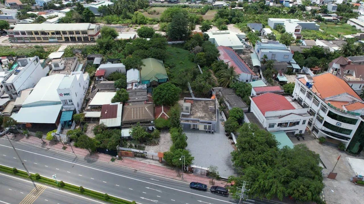 Bán đất mặt tiền Quốc lộ 1A, 2318m2 full thổ cư, Phường 4, Tân An, giá 75 tỷ - Ảnh thu nhỏ 2