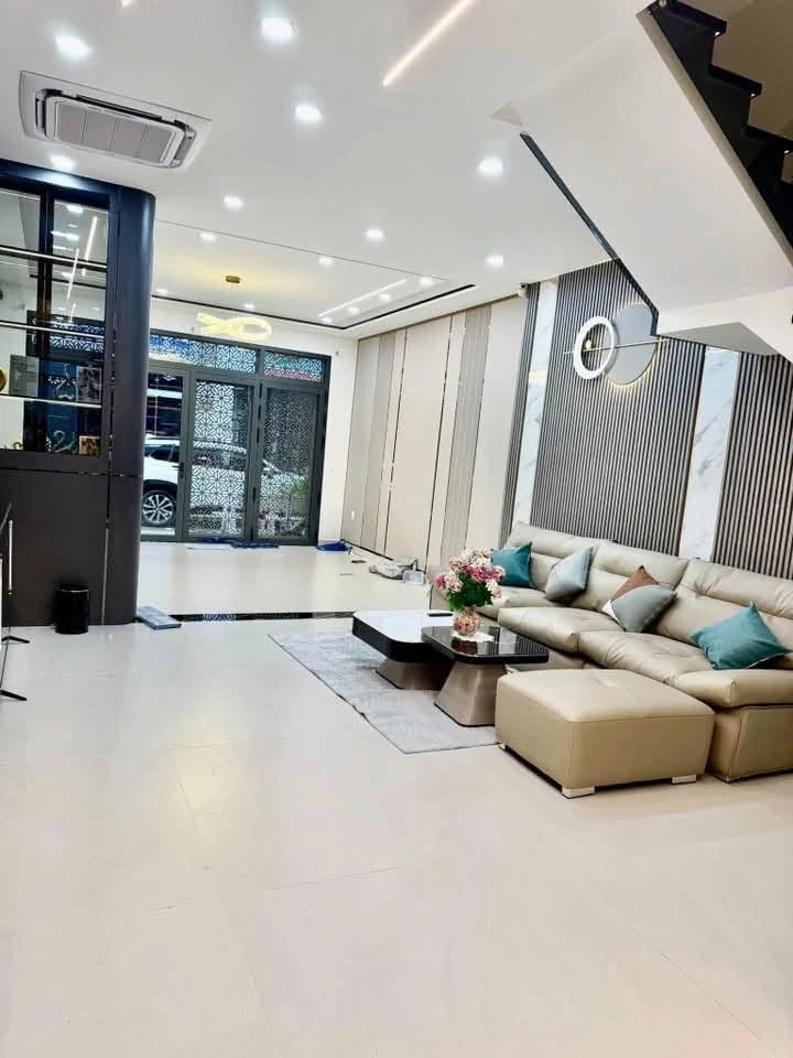 Bán nhà mới 3 tầng 88m² KDC Phú Mỹ, Phạm Hữu Lầu, Quận 7, giá 14,5 tỷ - Ảnh thu nhỏ 4