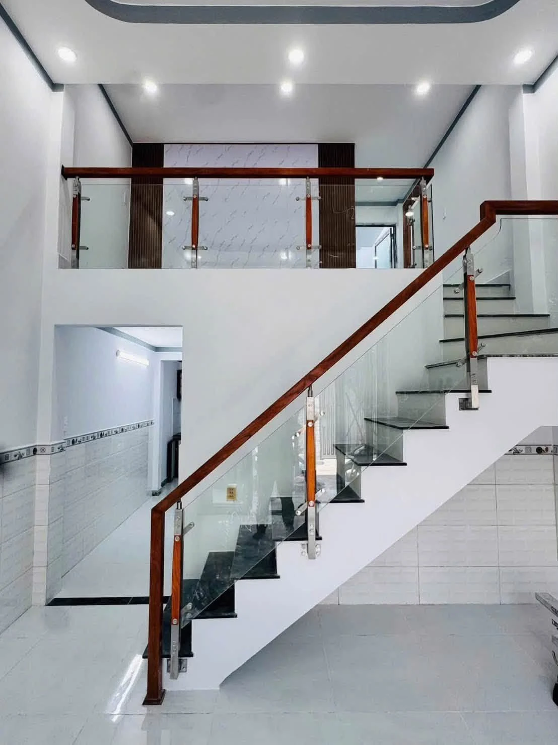 Bán nhà trệt lửng 48m2, 2PN, gần ngã tư Chiêu Liêu, Tân Đông Hiệp, giá 1,65 tỷ - Ảnh 1