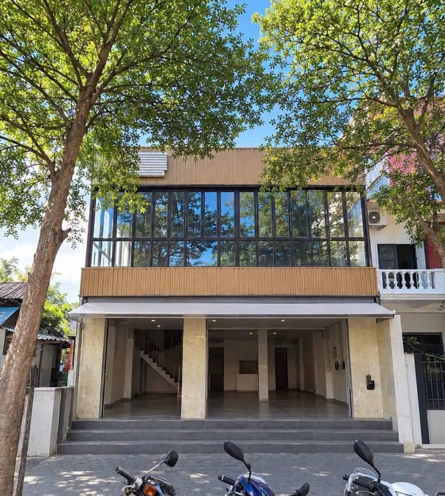 Cho thuê nhà 2 tầng mặt tiền Hai Bà Trưng, Huế, 120m2 - Ảnh 1