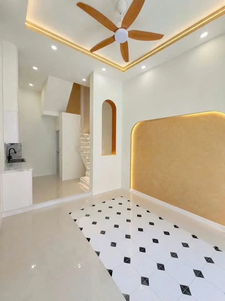 Bán nhà 4 tấm 33m² Hoàng Diệu, Quận 4 - 5 tỷ 450 triệu - Ảnh thu nhỏ 4