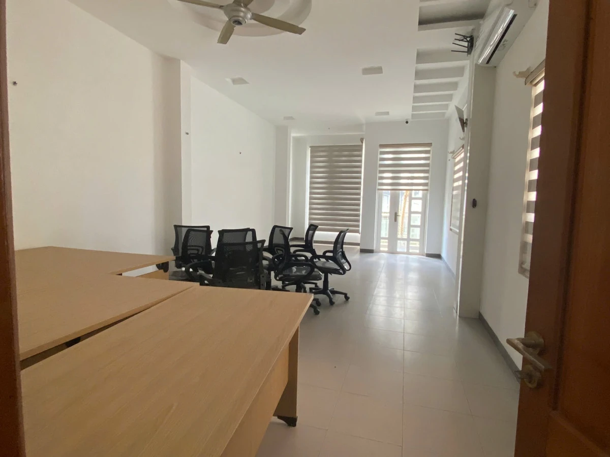 Bán nhà 3 tầng mặt tiền 156m2 Nguyễn Trãi Đà Nẵng 22 tỷ - Ảnh thu nhỏ 3