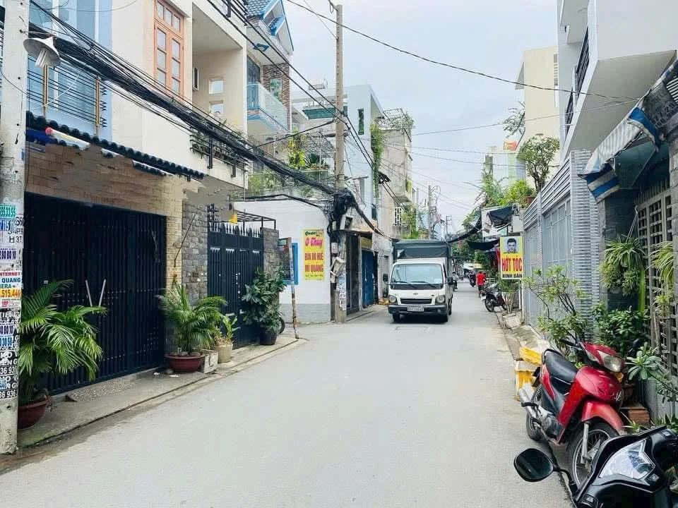 Cho thuê nhà hẻm xe hơi gần Kênh 19/5 Aeon Tân Phú, 3PN 3WC, 48m² - Ảnh 1
