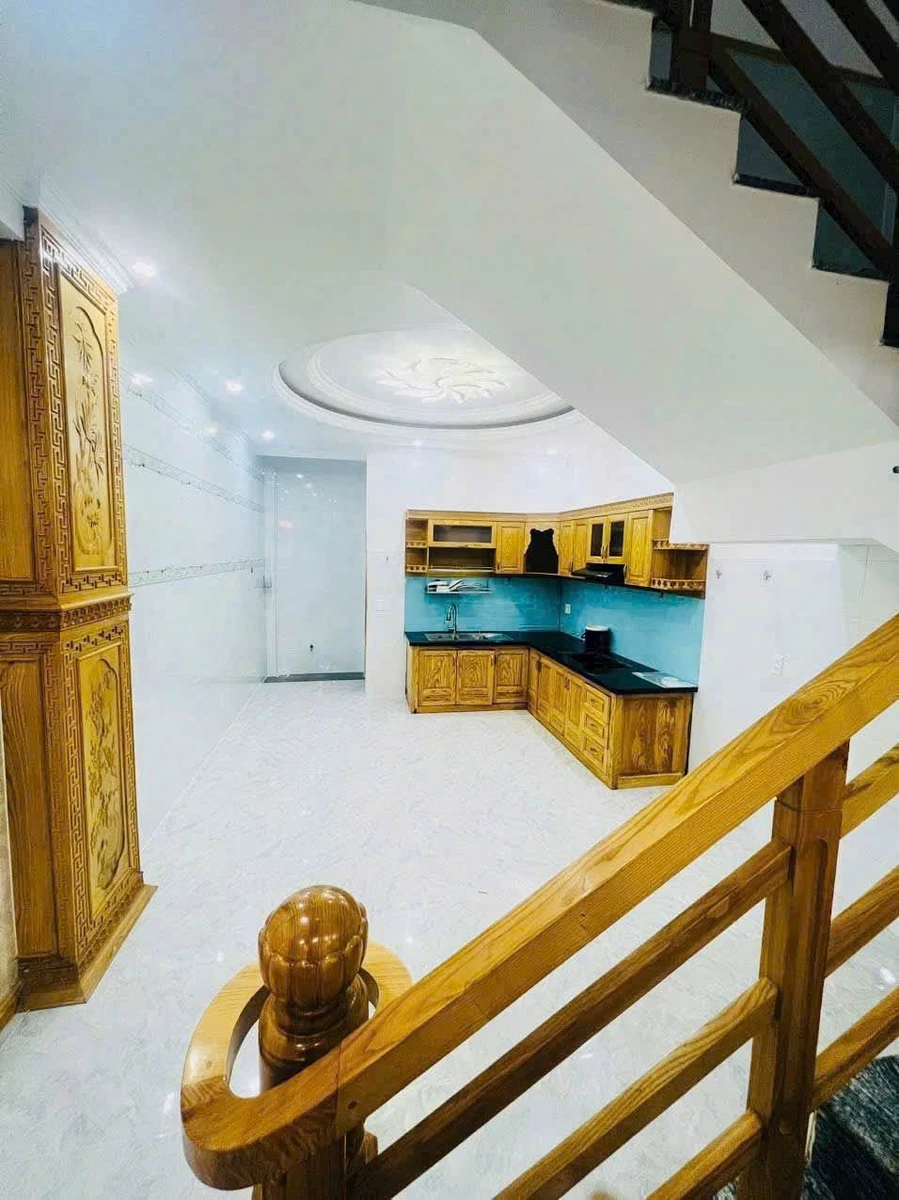 Bán nhà 5 phòng ngủ 100m² Lê Lợi Vũng Tàu - Ảnh thu nhỏ 4
