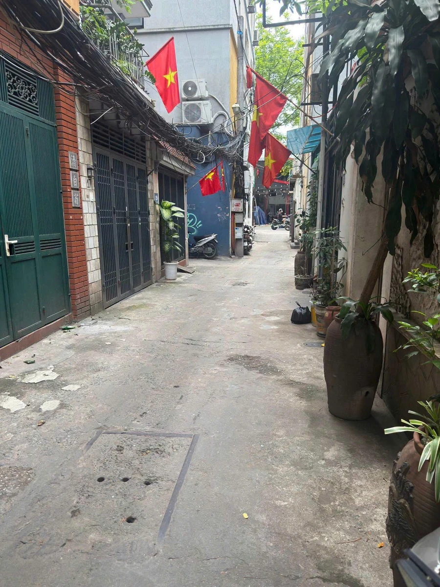 Cho thuê nhà ngõ 7 phòng ngủ 250m² Nguyễn Văn Tuyết - Ảnh thu nhỏ 3