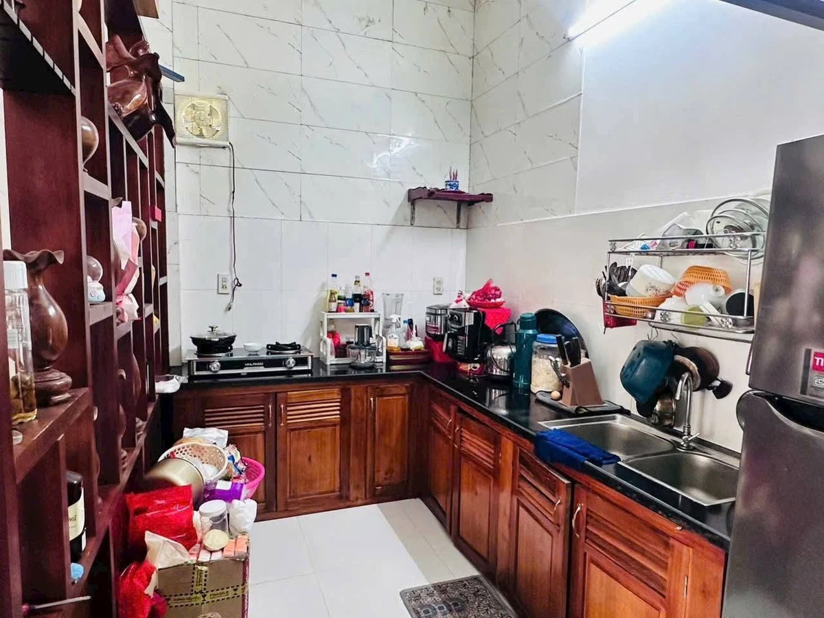 Bán nhà kiệt ô tô đường Vũ Ngọc Phan, Phường Thuỷ Xuân, Huế, 100m2, giá khoảng 1,9 tỷ - Ảnh thu nhỏ 5