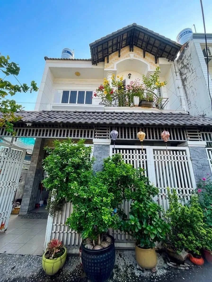 Bán nhà 2 tầng Linh Tây Thủ Đức 78m2 4PN 5.4 tỷ - Ảnh 1