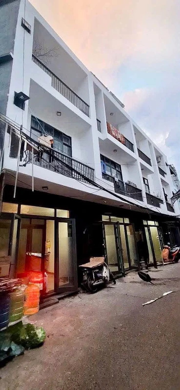 Bán nhà 3 tầng 5 phòng ngủ, 52m2, Lê Duẩn, Đà Nẵng