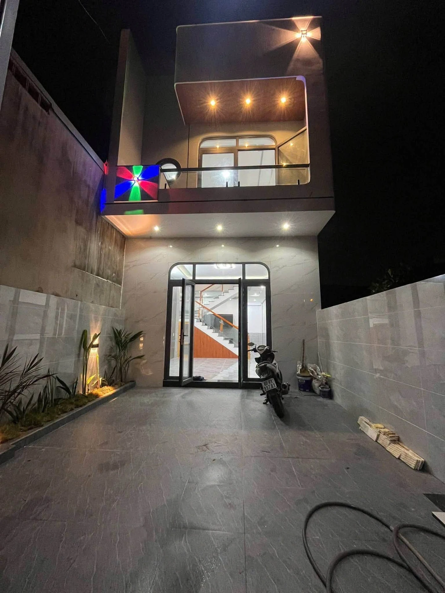 Bán nhà 1 trệt 1 lầu 100m² sổ riêng thổ cư, Phường Tam Phước, Biên Hòa, giá 2,5 tỷ - Ảnh 1