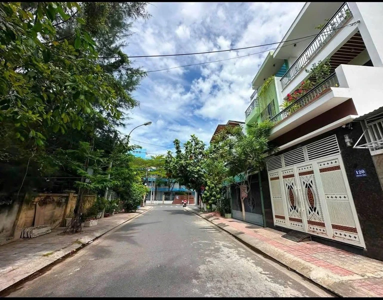Bán đất mặt tiền Nguyễn Trác Nha Trang 99m² 7 tỷ 700