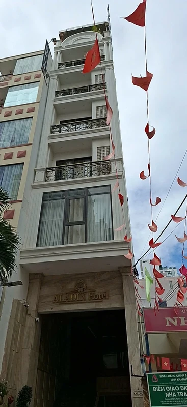 Bán khách sạn 7 tầng 91,3 m² mặt tiền Hùng Vương Nha Trang