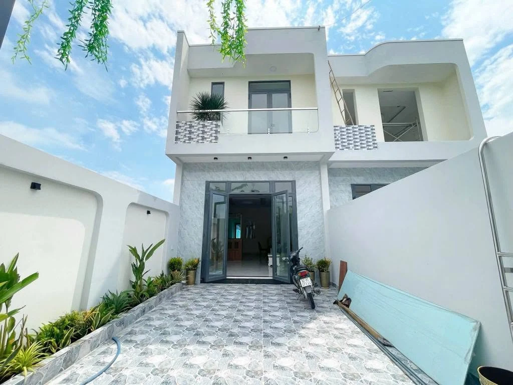 Bán nhà 140m² 3PN/3WC có hồ bơi tại Đức Hoà, Long An - Ảnh thu nhỏ 2