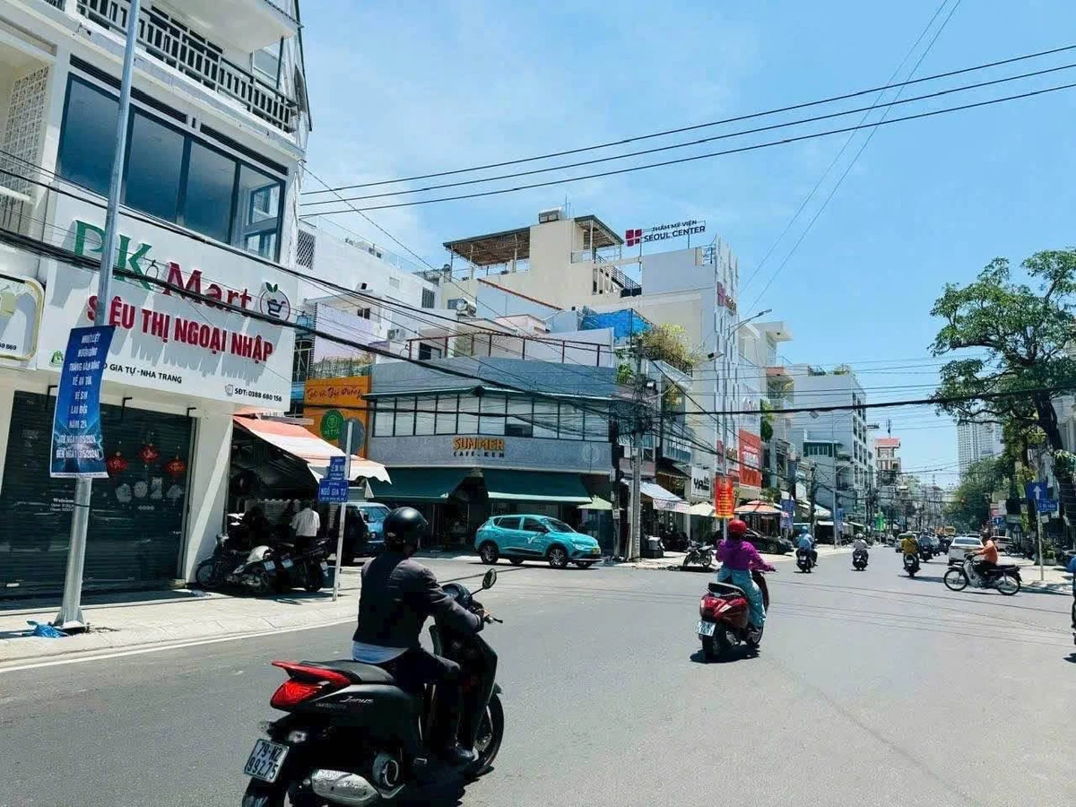 Bán nhà 3 tầng mặt tiền 91.5m² trung tâm Nha Trang - Ảnh thu nhỏ 3