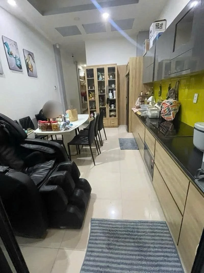 Bán nhà hẻm ô tô Dương Bá Trạc Quận 8, 61m², 3 tầng 3PN, full nội thất, 9,7 tỷ - Ảnh thu nhỏ 3