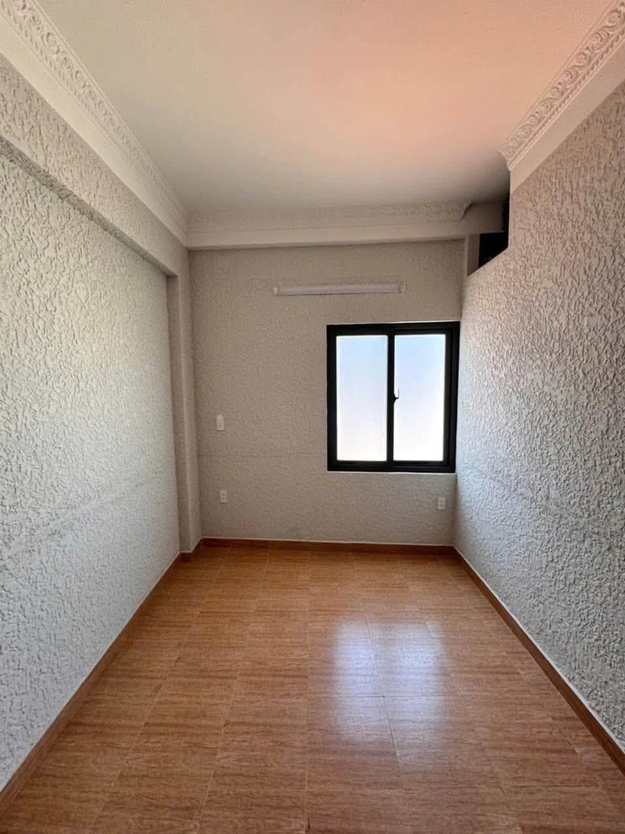 Bán nhà mặt tiền Huỳnh Thúc Kháng 70m² 6 phòng ngủ - Ảnh thu nhỏ 5