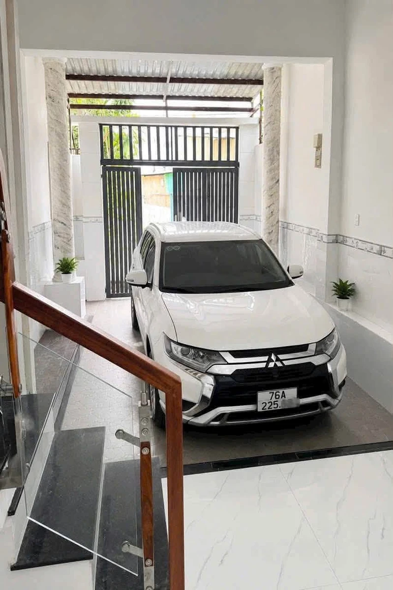 Bán nhà 82m² 5 tỷ Lê Văn Việt Thủ Đức - Ảnh 1