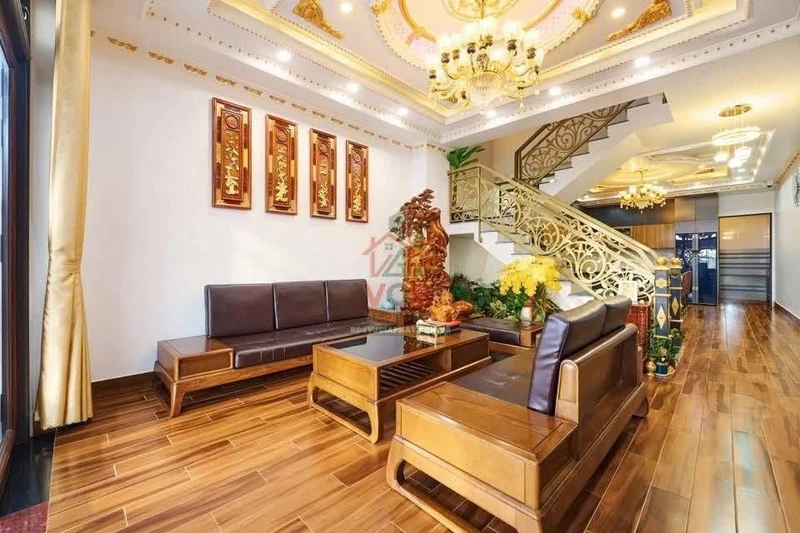Bán nhà phố hẻm ô tô lớn, 102.7m², 7PN, Đà Lạt, 9,5 tỷ