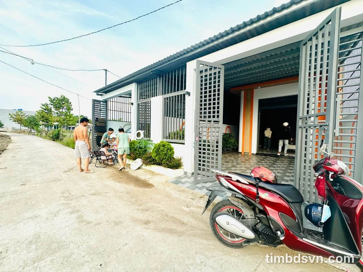 Bán nhà Nhà Bè 150m², 3PN, 1 tỷ 800 triệu - Ảnh thu nhỏ 2