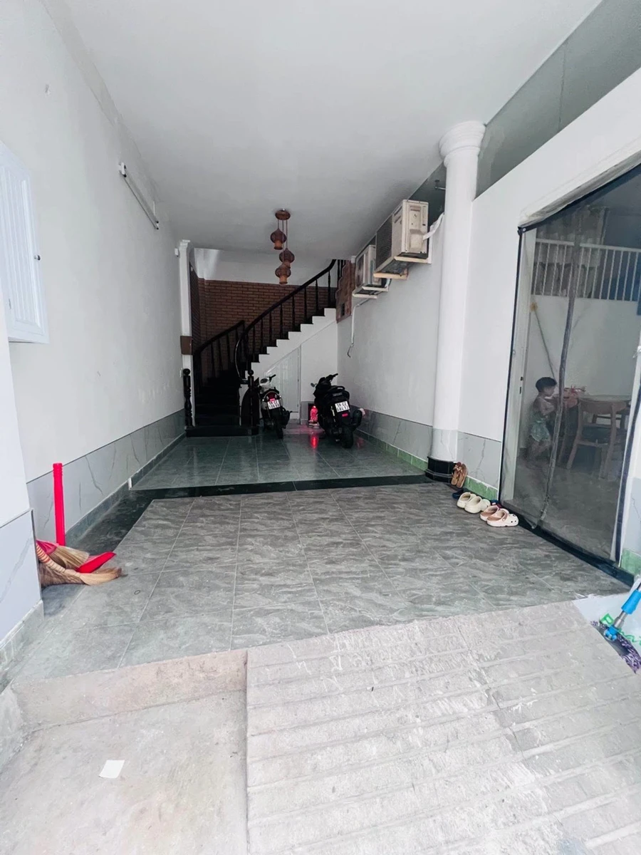 Bán nhà Phú Nhuận 65m2 5PN gần sân bay - Ảnh 1