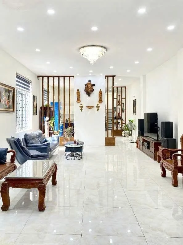 Bán nhà 1 trệt 2 lầu góc 2 mặt tiền 134m² Long Bình Biên Hòa 6,8 tỷ - Ảnh thu nhỏ 2