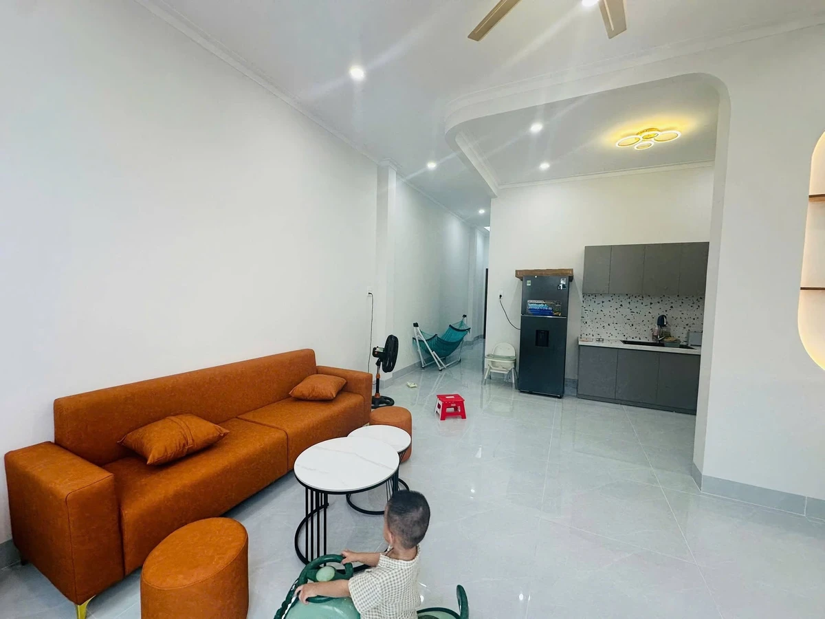 Nhà cấp 4 bán 1 tỷ 350 triệu, 102m², Phan Thiết - Ảnh thu nhỏ 2
