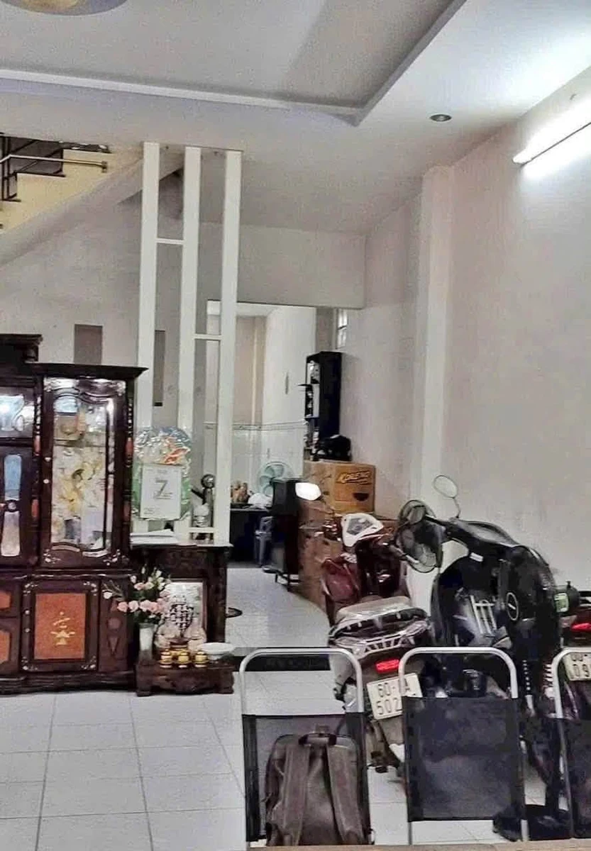 Bán nhà 1 trệt 1 lầu mặt tiền Trương Định, Tân Mai, Biên Hòa, 74m², 8,49 tỷ - Ảnh thu nhỏ 2