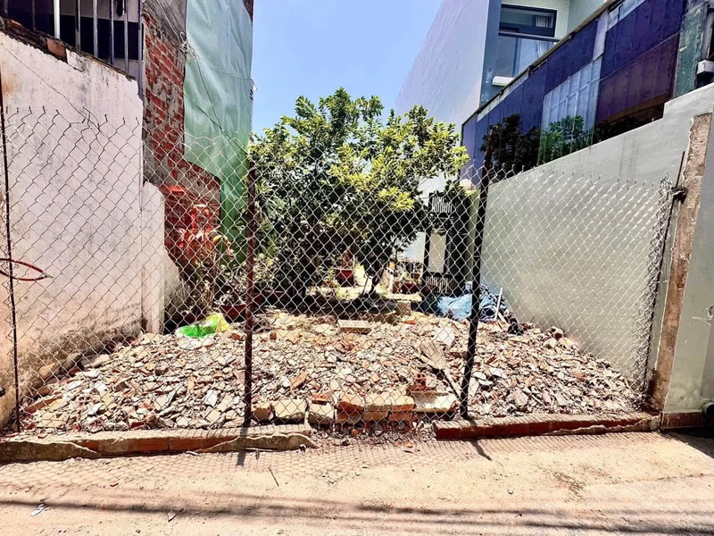 Bán đất hẻm Phú Xương Nha Trang 122.7m² 3.15 tỷ