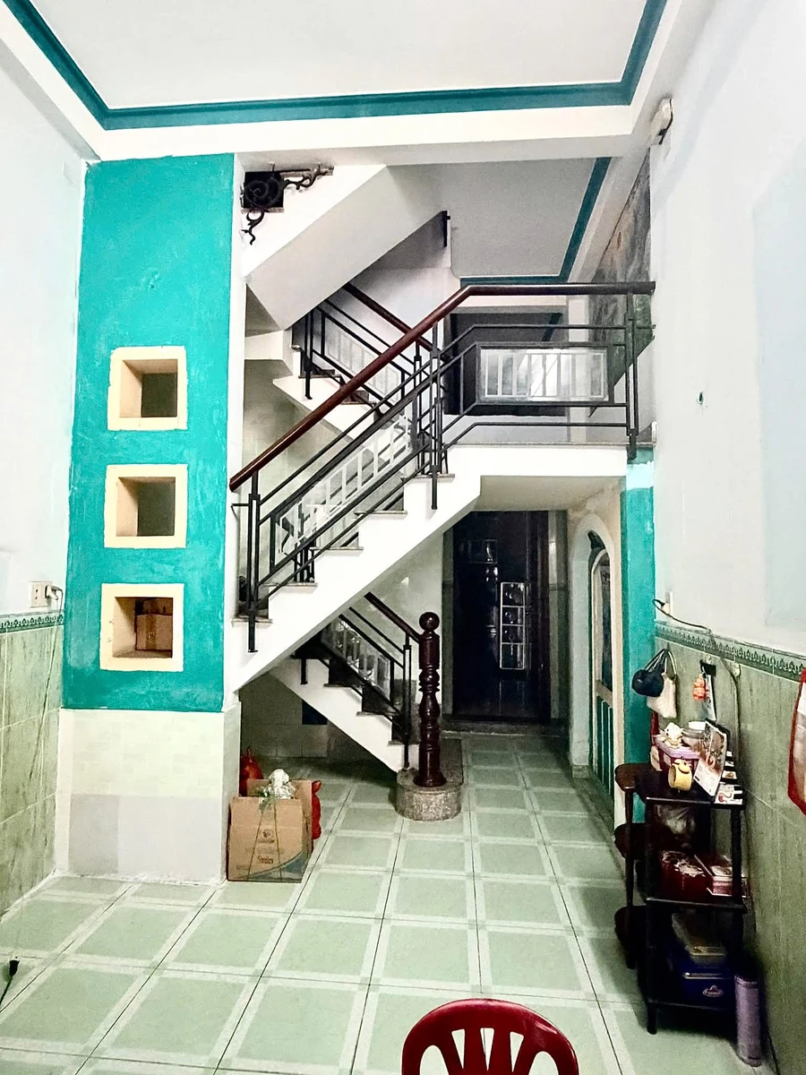 Bán nhà mặt tiền Quận 4, 100m2, 3 phòng ngủ, 6 tỷ - Ảnh thu nhỏ 5