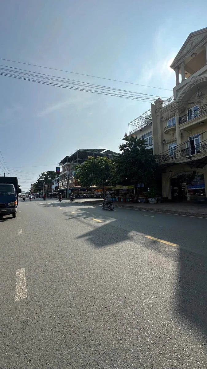 Bán nhà mặt tiền Võ Văn Tần 180m² - 6,5 tỷ - Ảnh thu nhỏ 3
