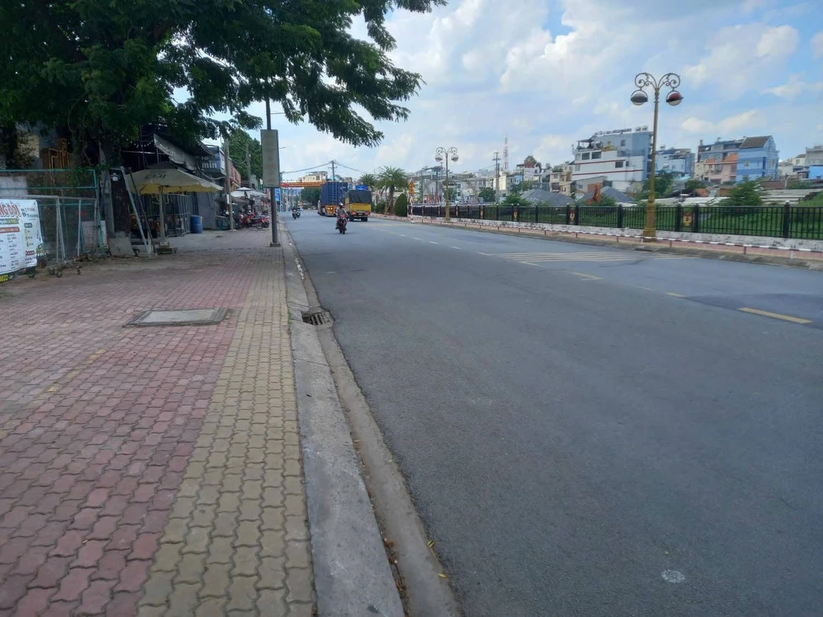 Bán đất 168m2 đối điện Hồ Gươm Xanh Lái Thiêu 39 tỷ - Ảnh thu nhỏ 2