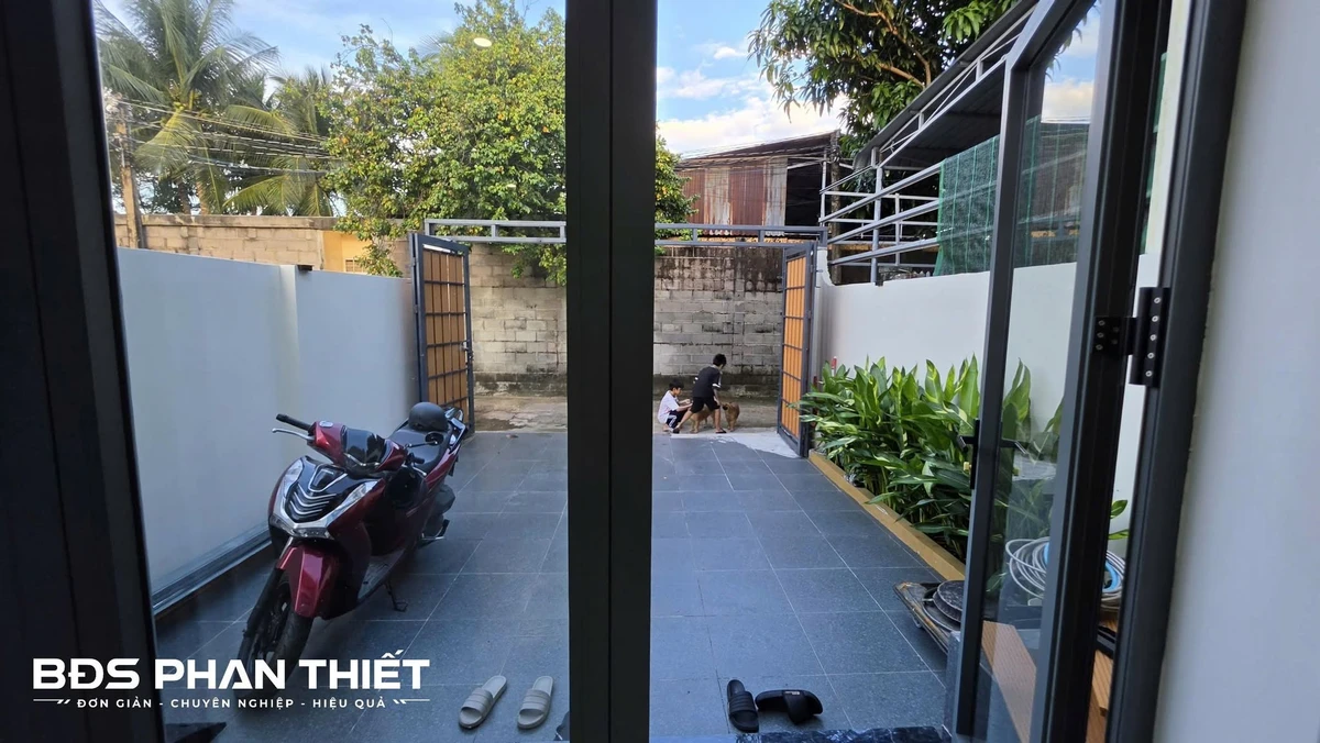 Bán nhà mới 120m² Phan Thiết 2 tỷ 150 triệu - Ảnh thu nhỏ 3