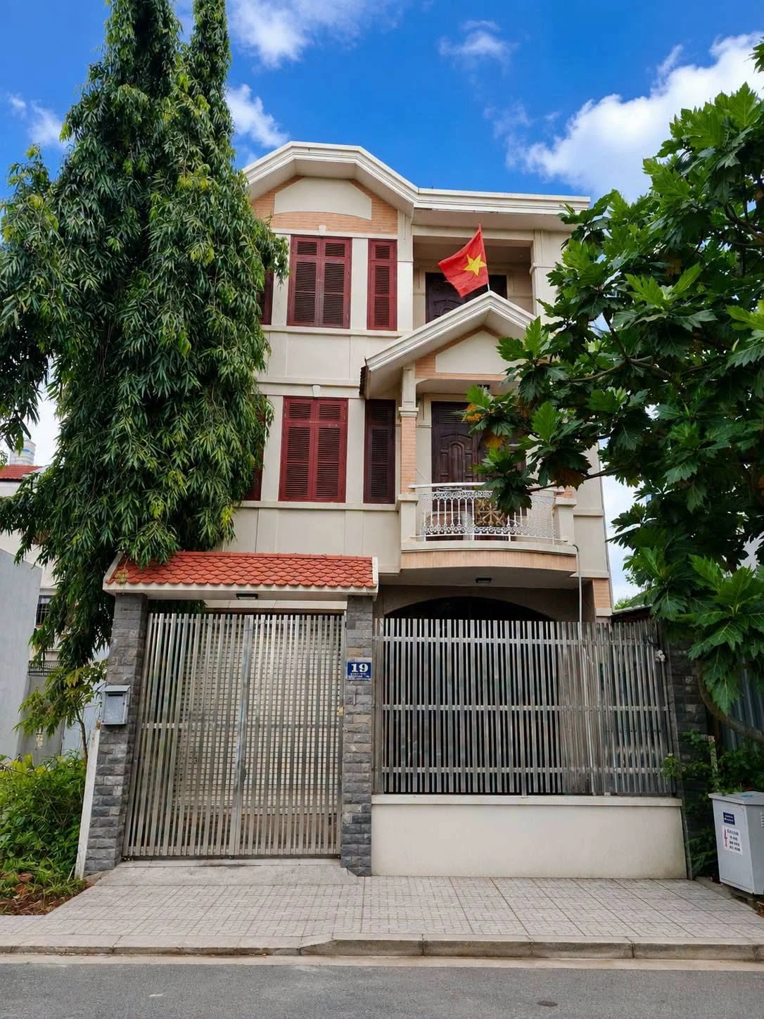 Bán biệt thự 140m² 5 phòng Phước Long B, Thủ Đức, 16 tỷ - Ảnh 1