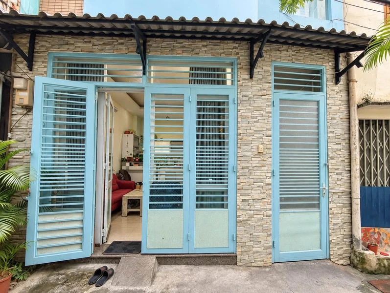 Bán nhà 4 tầng ngang 5,2m, 37m², 2PN, đường Lê Văn Sỹ, Phú Nhuận
