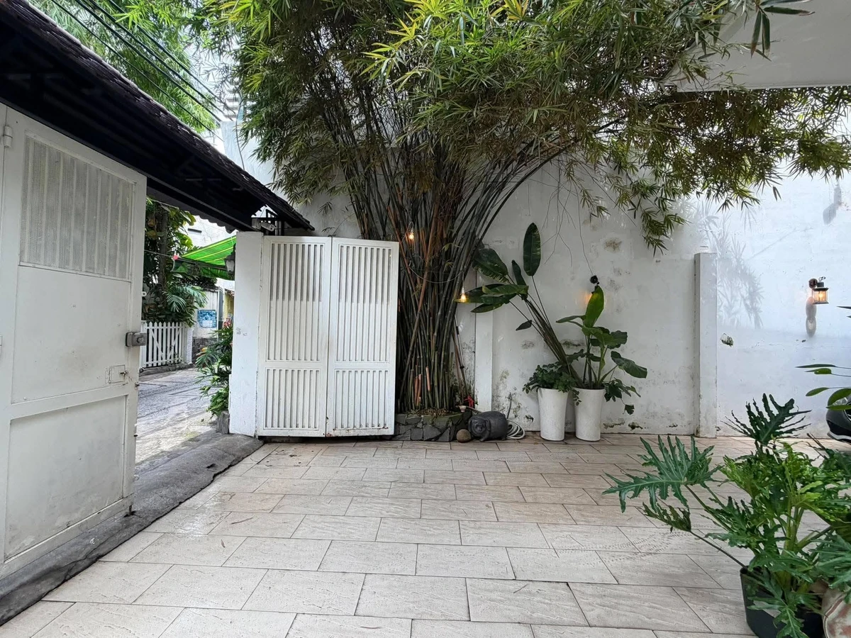 Bán biệt thự sân vườn HXH 200m2, 3 tầng 5PN, CMT8 Tân Bình, giá 37,5 tỷ - Ảnh thu nhỏ 4