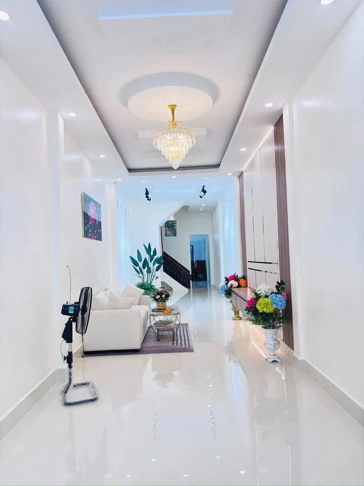 Bán nhà mặt tiền Huỳnh Tịnh Của Rạch Giá 2,6 tỷ - Ảnh 1
