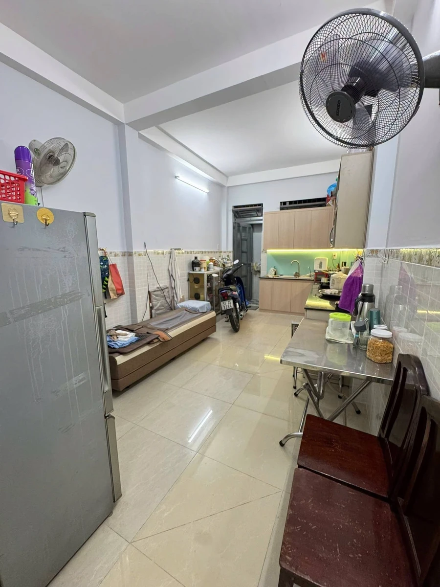 Bán nhà 3 tầng 51.5m2 đường Đoàn Văn Bơ Quận 4, 4PN, giá 5.199 tỷ - Ảnh thu nhỏ 2