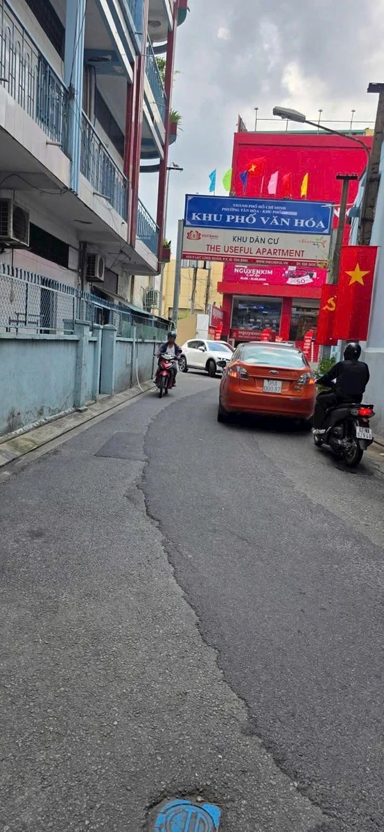 Bán nhà mặt tiền Lạc Long Quân, Tân Bình, 3,5x3m, trệt + lầu, giá 1,65 tỷ - Ảnh thu nhỏ 2