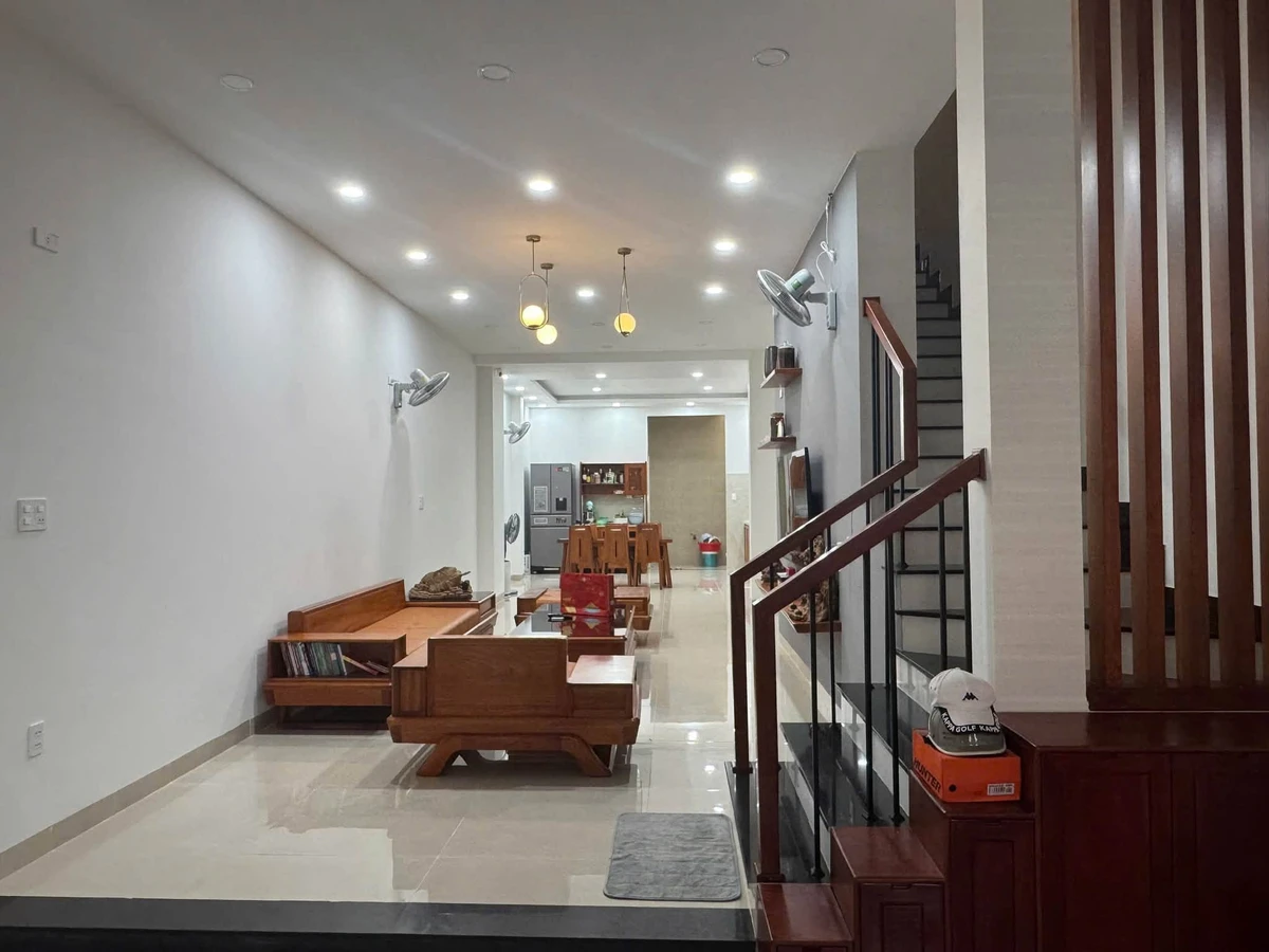 Bán nhà 2 tầng Phan Vinh Nha Trang, 127m2, 3 phòng ngủ, 11,5 tỷ - Ảnh thu nhỏ 2