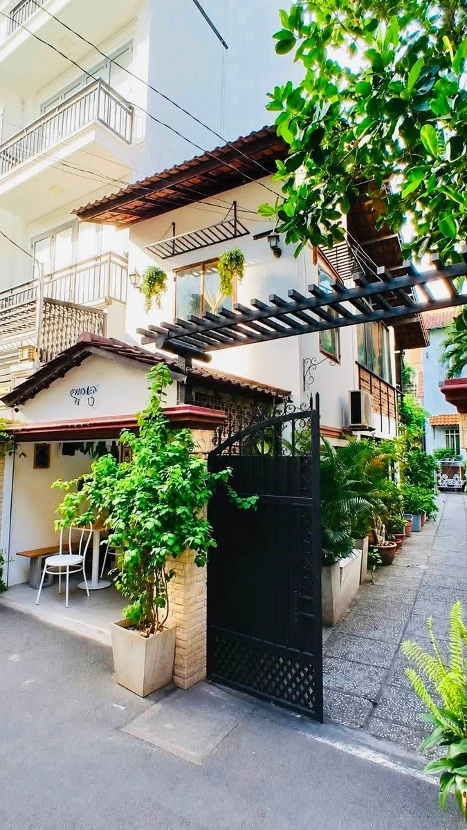 Bán biệt thự sân vườn 317m² đất nở hậu, 3 phòng ngủ, Bình Thạnh giáp Phú Nhuận - Ảnh thu nhỏ 2