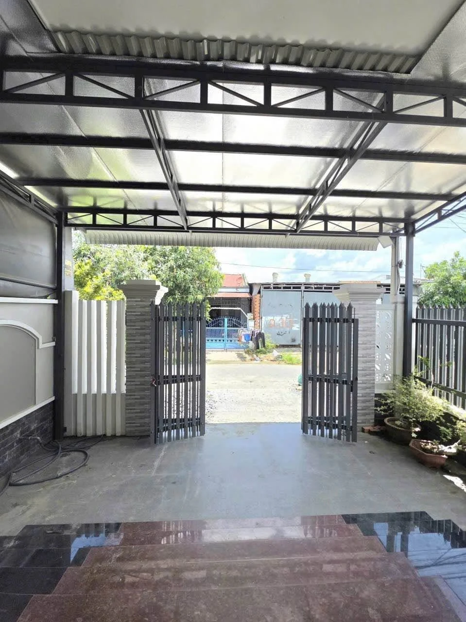 Bán nhà mái Thái 117m², 2 phòng ngủ, hẻm 82 Nguyễn Chí Thanh, Phường Long Hoa, Tây Ninh - Ảnh 1