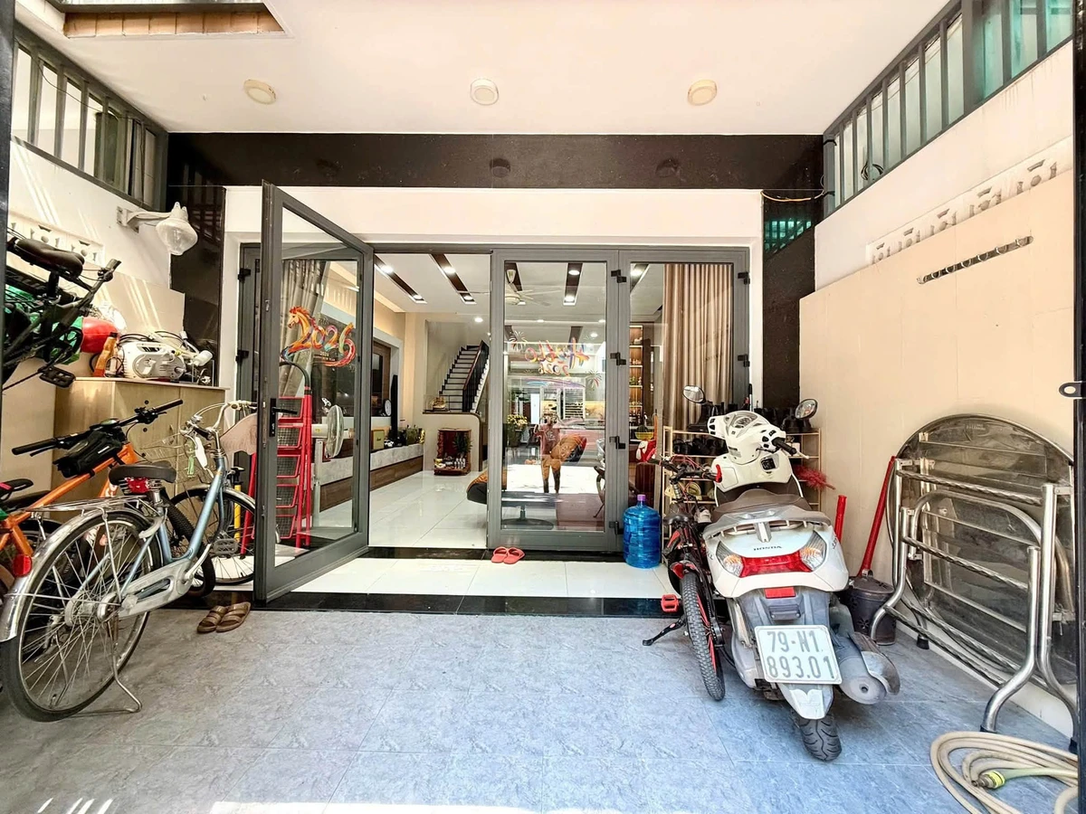 Bán nhà 3 tầng 100m² Nha Trang 10.8 tỷ - Ảnh thu nhỏ 4
