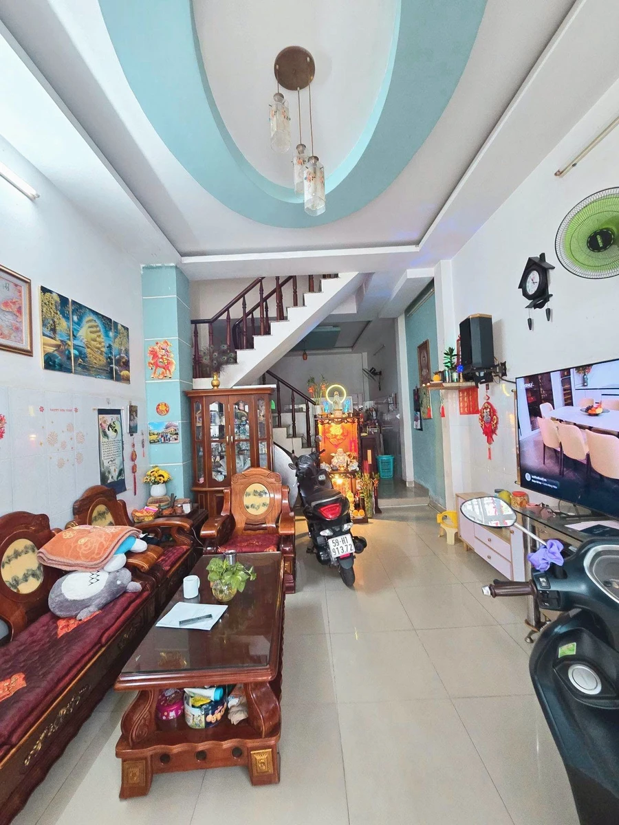 Bán nhà hẻm 8m, 64m2, 3 tầng Bình Tân - Ảnh thu nhỏ 2