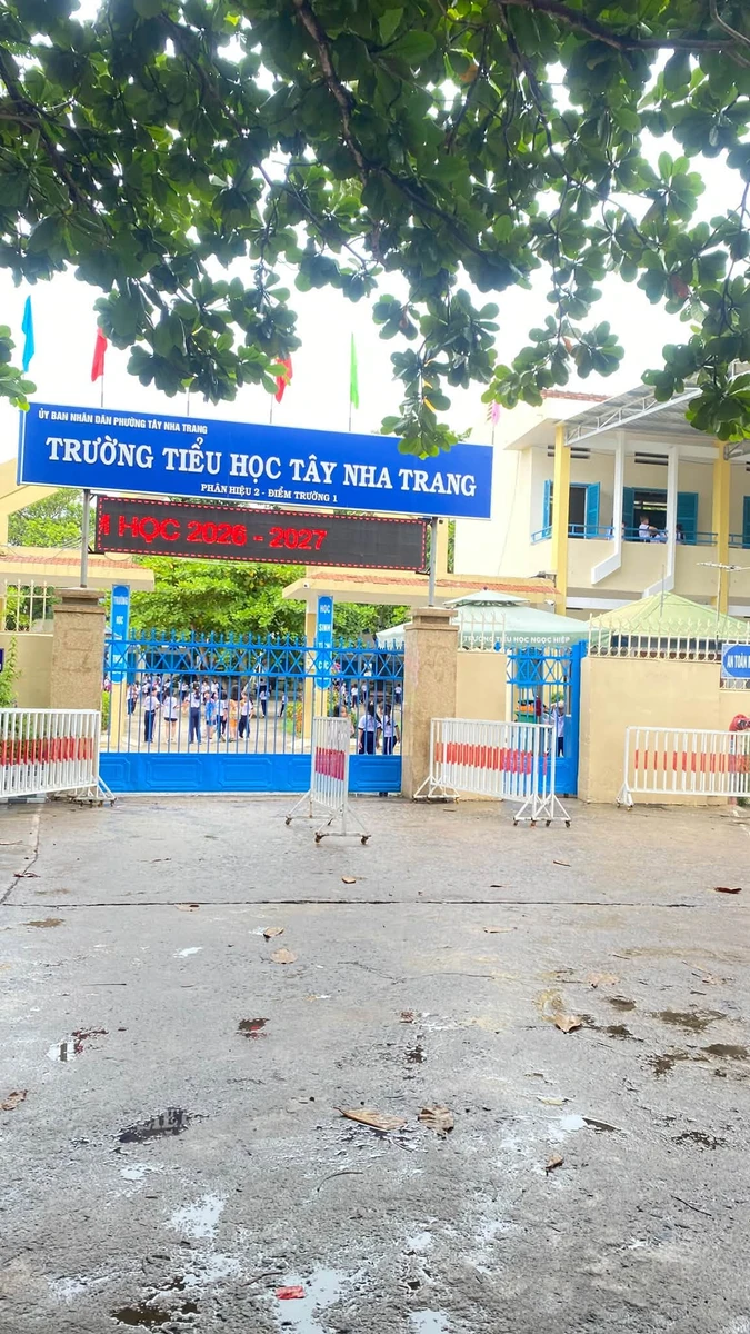 Bán nhà 3 tầng 94m² Nha Trang 5,4 tỷ - Ảnh thu nhỏ 4