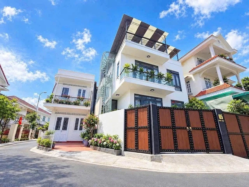 Nhà phố Lê Hồng Phong, Đà Lạt, 101m², 4 PN, 12 tỷ